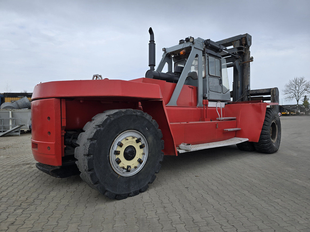 Kalmar KALMAR DCD420-12 - Контейнерен товарач: снимка 5 Kalmar KALMAR DCD420-12 - Контейнерен товарач: снимка 5
