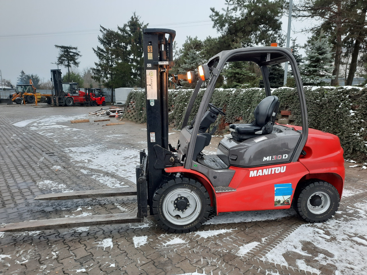 Manitou MI30D - Дизелов мотокар: снимка 1 Manitou MI30D - Дизелов мотокар: снимка 1