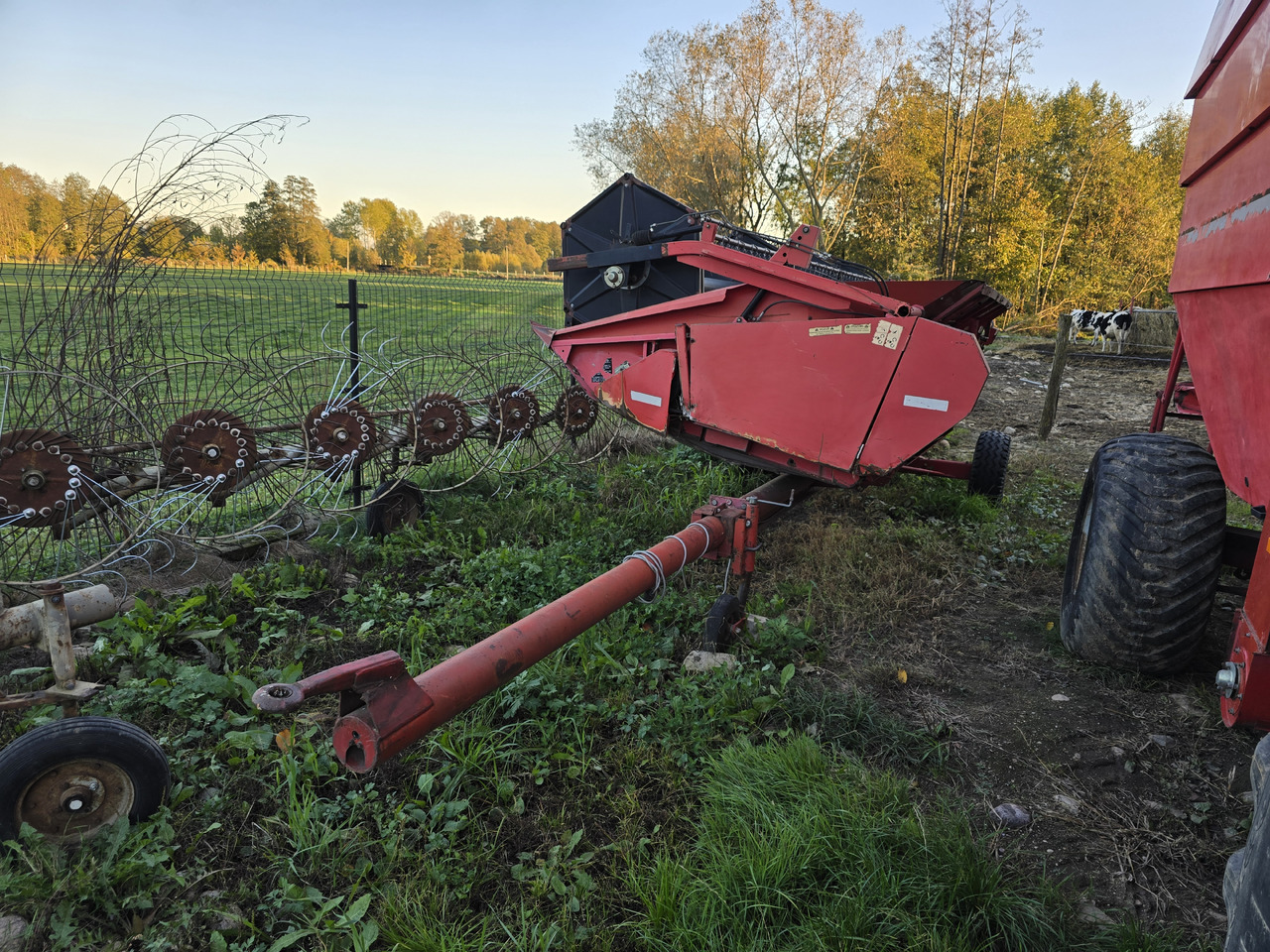 Massey-ferguson 38 - Зърнокомбайн: снимка 2 Massey-ferguson 38 - Зърнокомбайн: снимка 2