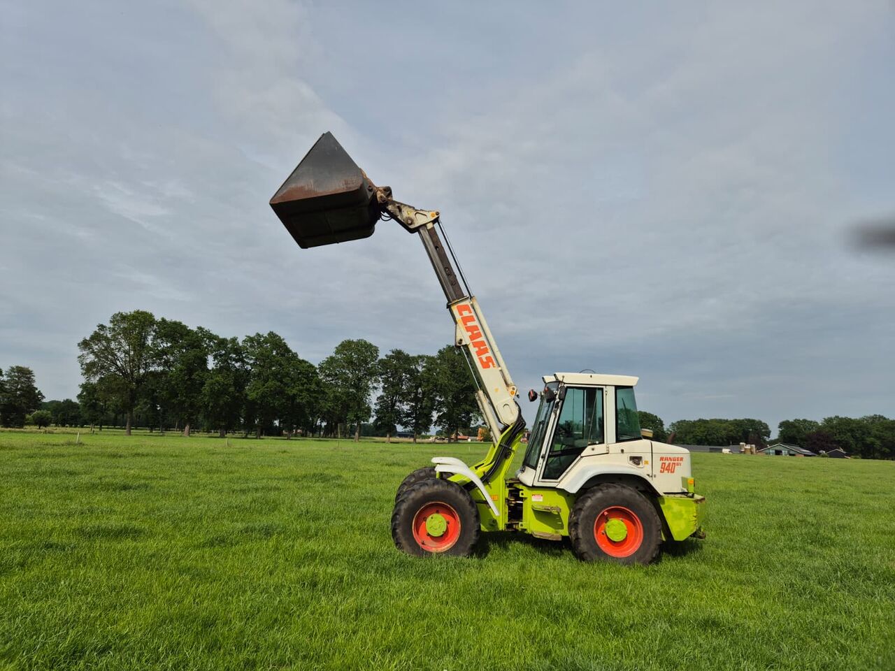Claas Ranger 940 RX - Колесен товарач: снимка 2 Claas Ranger 940 RX - Колесен товарач: снимка 2