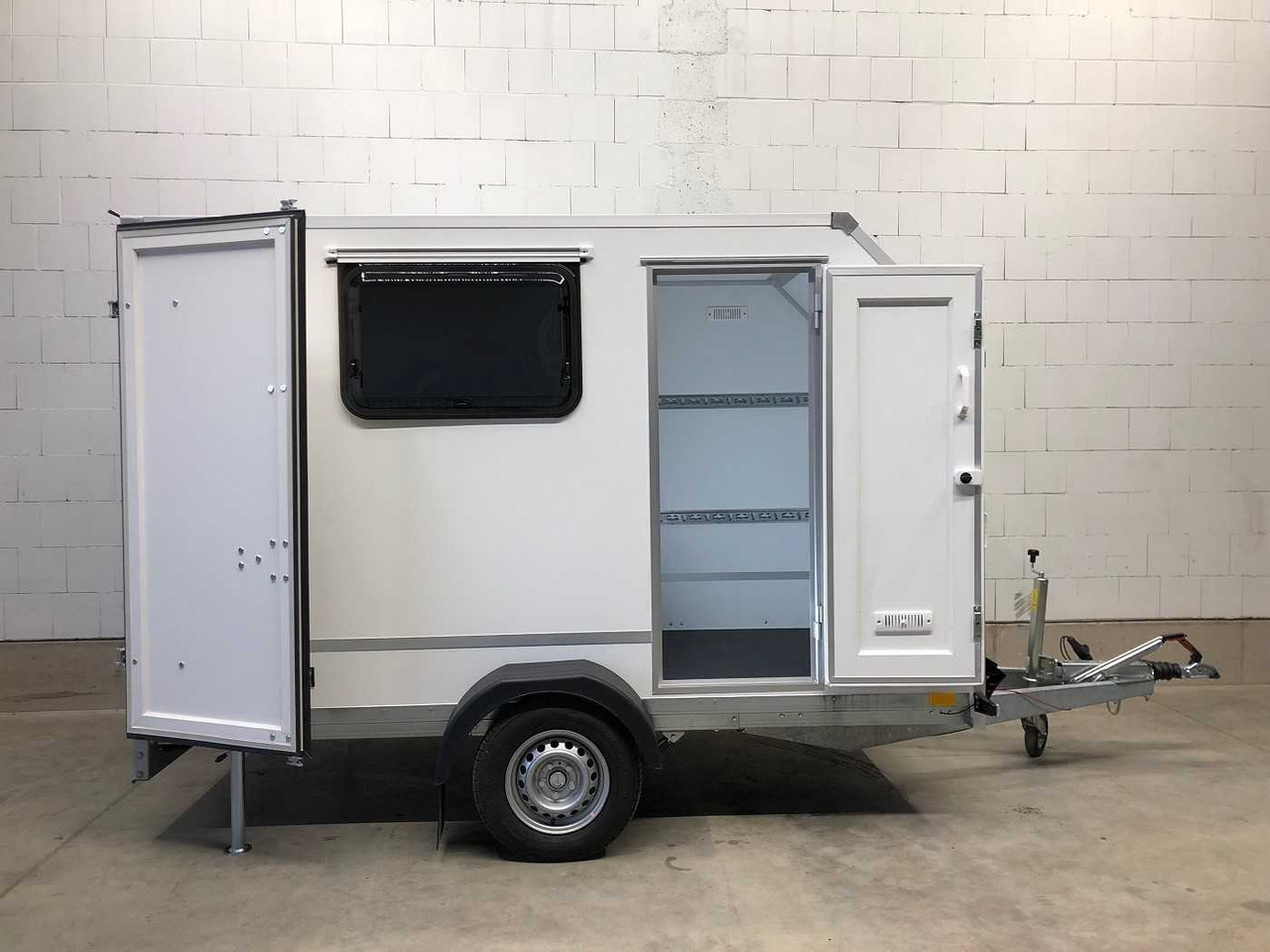 BLYSS F1330HD Seitentür,Fenster,Aero Kofferanhänger - Затворена каросерия ремарке: снимка 1 BLYSS F1330HD Seitentür,Fenster,Aero Kofferanhänger - Затворена каросерия ремарке: снимка 1