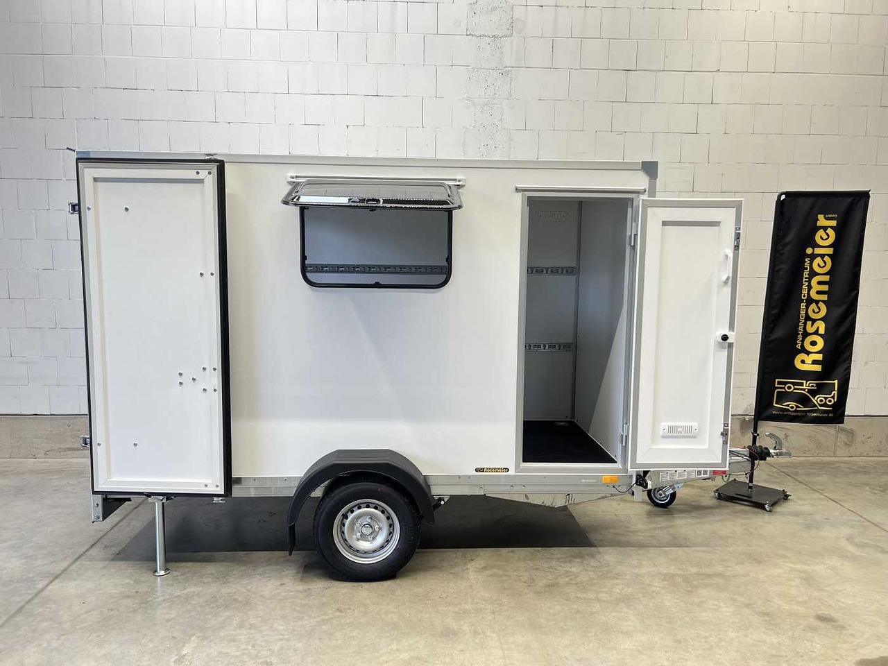 BLYSS F1330HD Seitentür,Fenster Kofferanhänger - Затворена каросерия ремарке: снимка 1 BLYSS F1330HD Seitentür,Fenster Kofferanhänger - Затворена каросерия ремарке: снимка 1