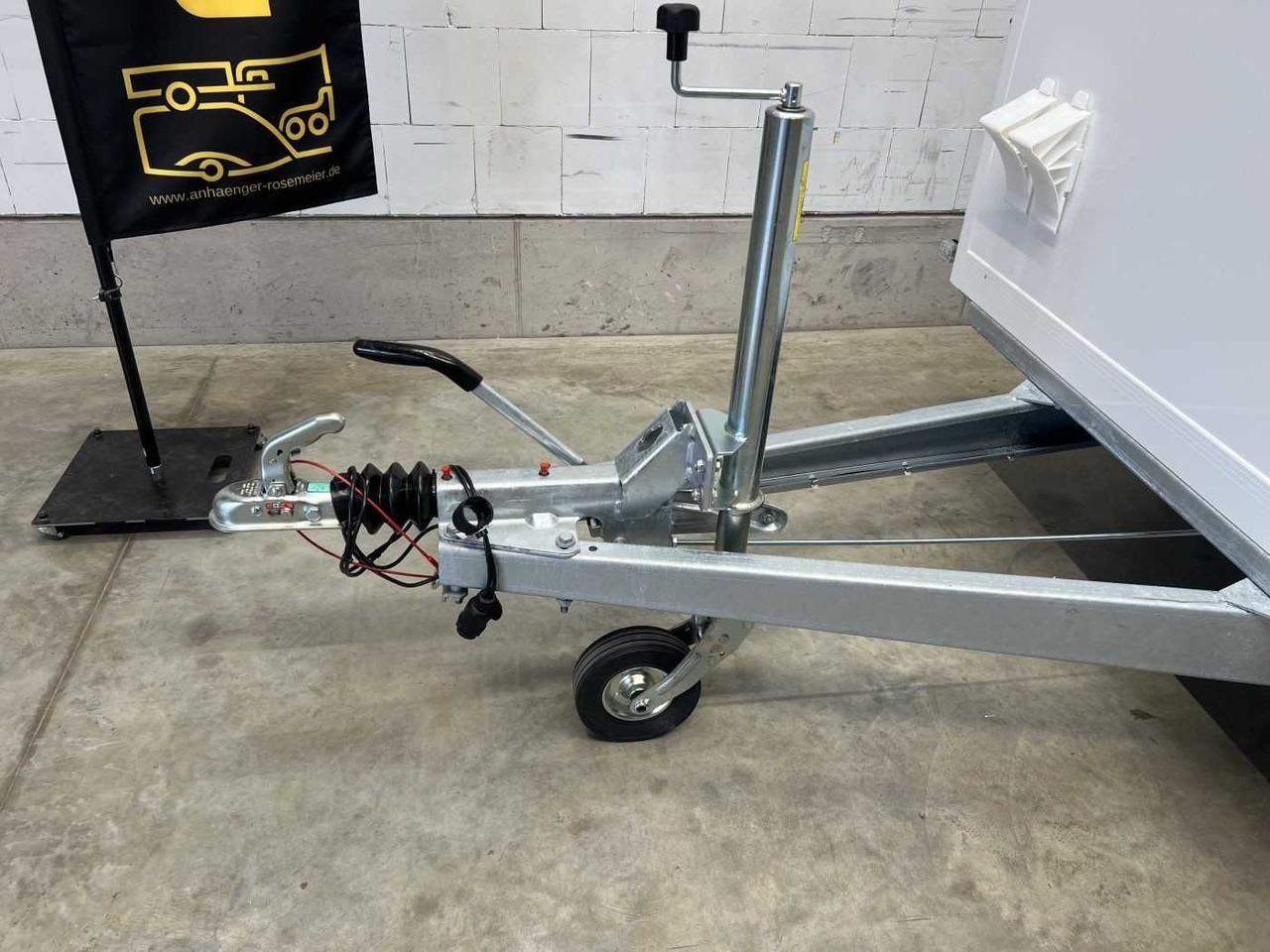 Нови Затворена каросерия ремарке BLYSS FS2030/180HTL Kofferanhänger: снимка 20