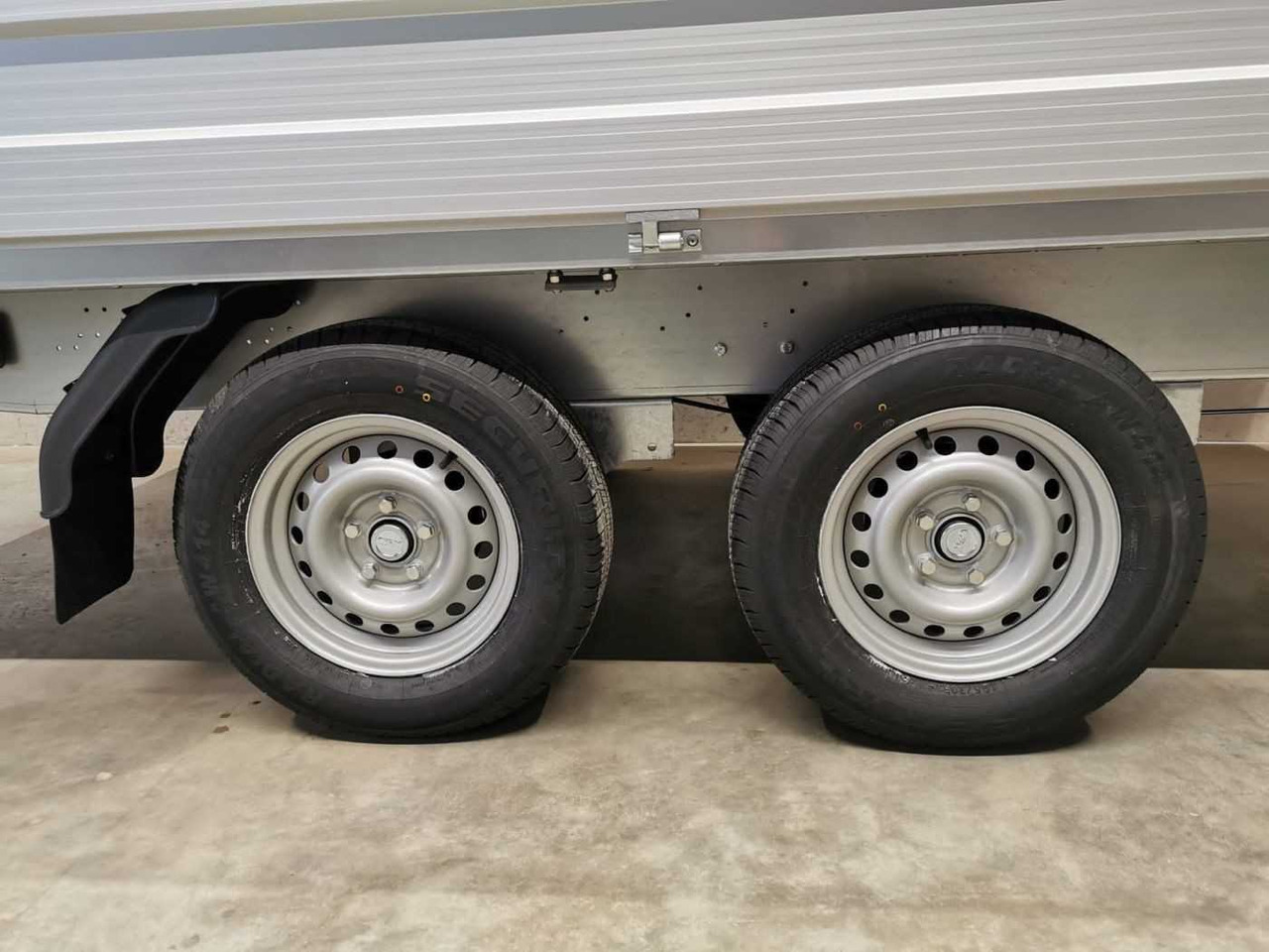 BOECKMANN HL-AL 3718/35 Eco XXL Hochlader - Ремарке за кола: снимка 2 BOECKMANN HL-AL 3718/35 Eco XXL Hochlader - Ремарке за кола: снимка 2