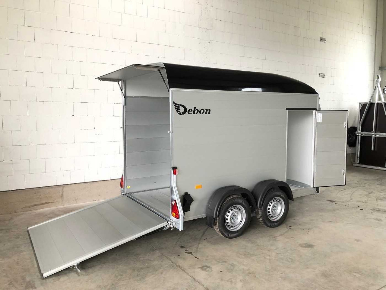 CHEVAL LIBERTE C500 Roadster 2 Türen Kofferanhänger - Ремарке за мотор: снимка 3 CHEVAL LIBERTE C500 Roadster 2 Türen Kofferanhänger - Ремарке за мотор: снимка 3