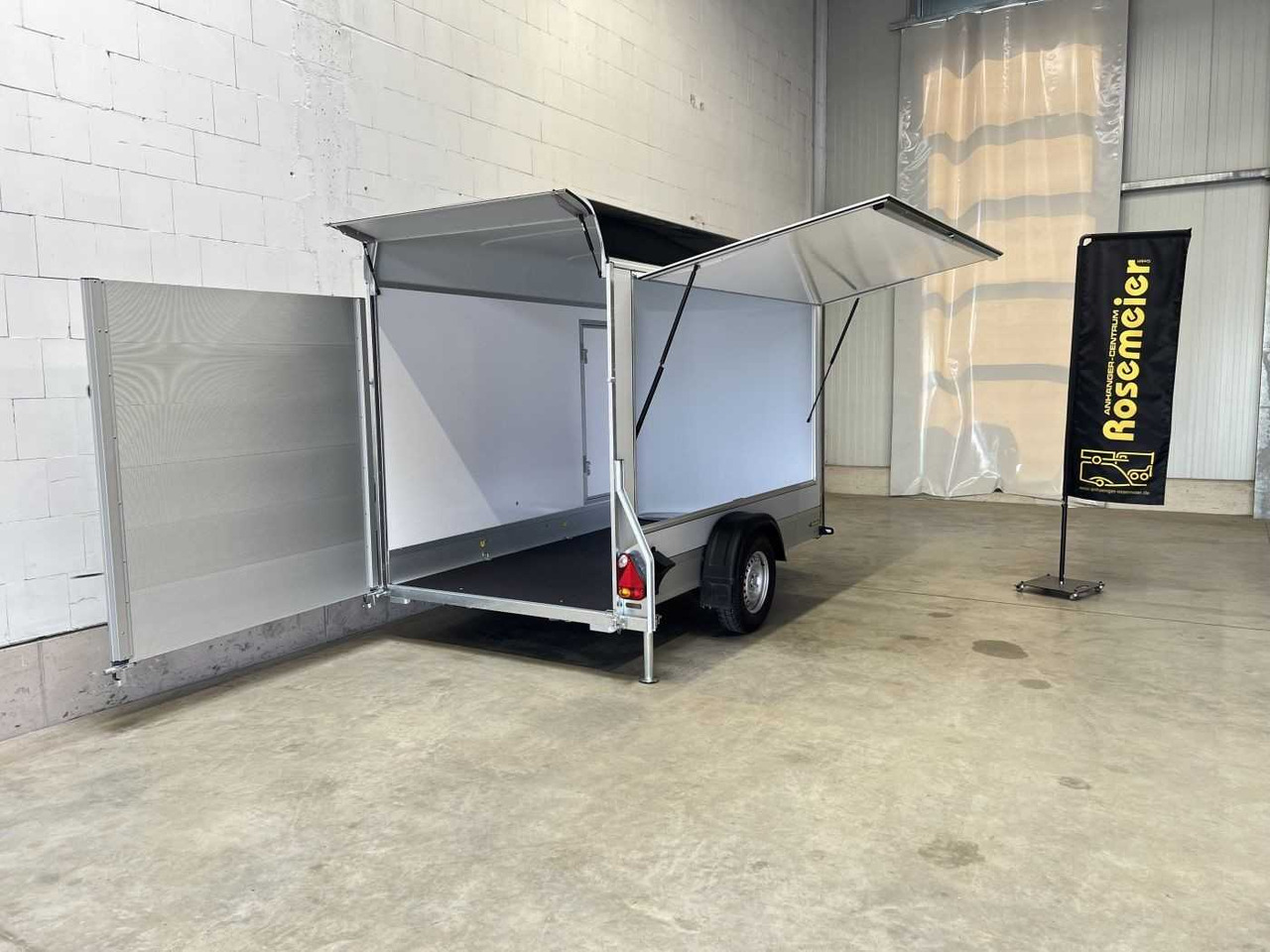 CHEVAL LIBERTE DEBON C300 Roadster Verk.Kl Tür Kofferanhänger - Търговска каравана: снимка 4 CHEVAL LIBERTE DEBON C300 Roadster Verk.Kl Tür Kofferanhänger - Търговска каравана: снимка 4