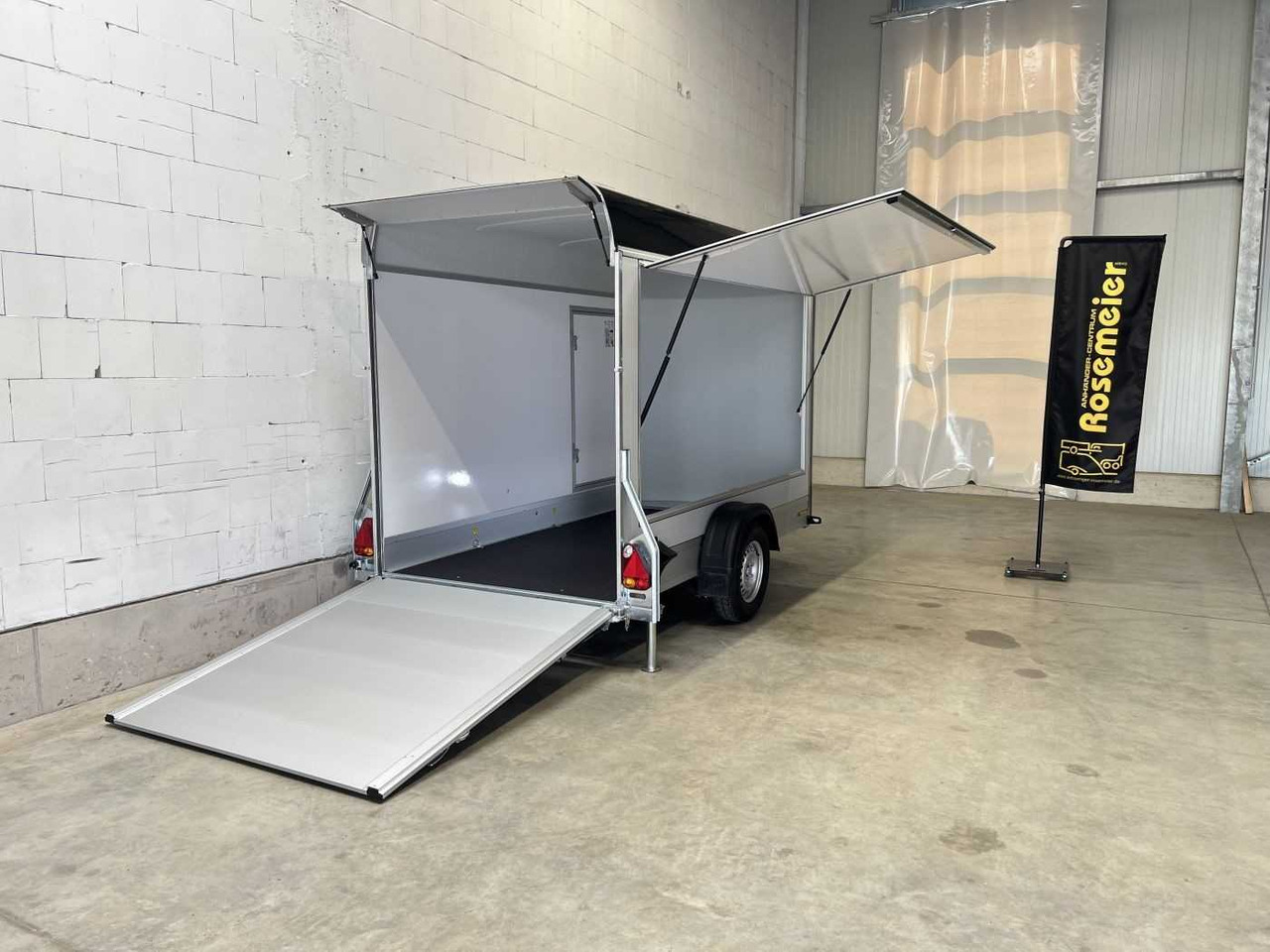 CHEVAL LIBERTE DEBON C300 Roadster Verk.Kl Tür Kofferanhänger - Търговска каравана: снимка 2 CHEVAL LIBERTE DEBON C300 Roadster Verk.Kl Tür Kofferanhänger - Търговска каравана: снимка 2