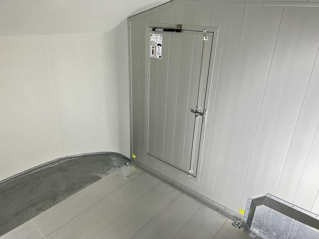 Нови Затворена каросерия ремарке CHEVAL LIBERTE DEBON C900 Roadster Kofferanhänger: снимка 14