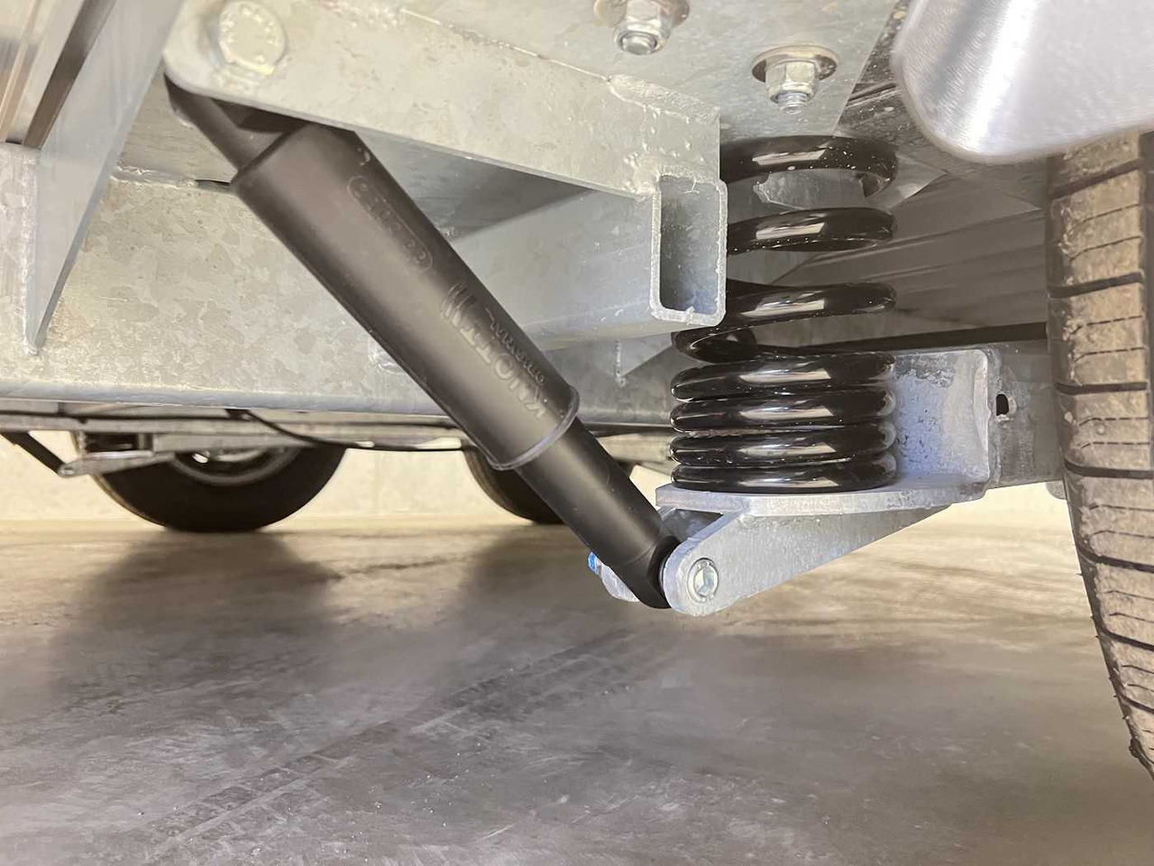 Нови Затворена каросерия ремарке CHEVAL LIBERTE DEBON C900 Roadster Kofferanhänger: снимка 19