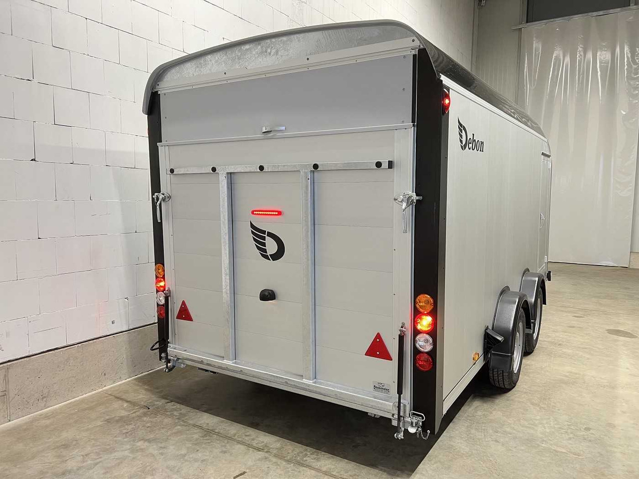 Нови Затворена каросерия ремарке CHEVAL LIBERTE DEBON C900 Roadster Kofferanhänger: снимка 20