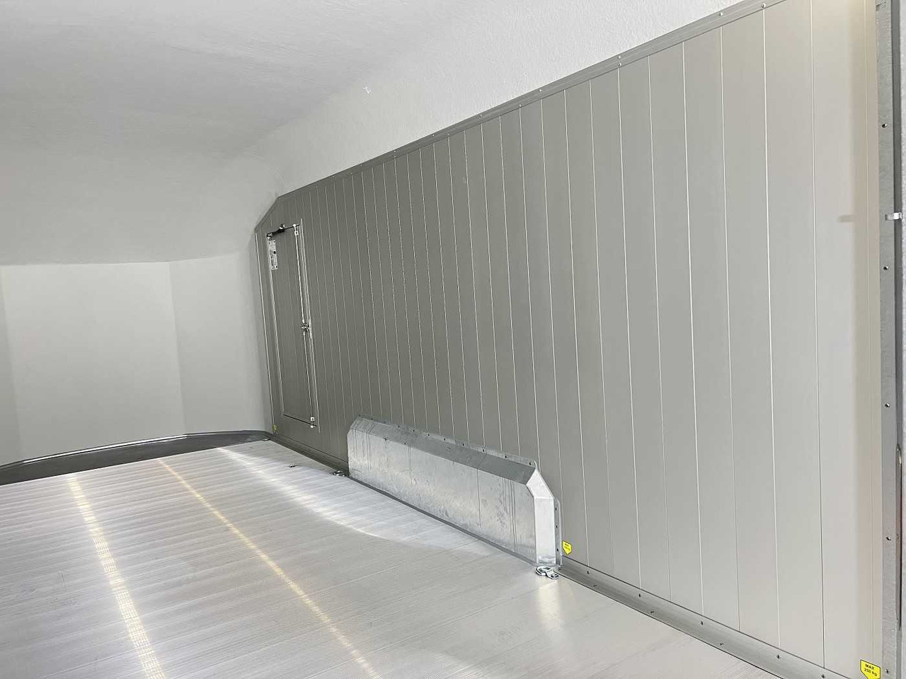 Нови Затворена каросерия ремарке CHEVAL LIBERTE DEBON C900 Roadster Kofferanhänger: снимка 10