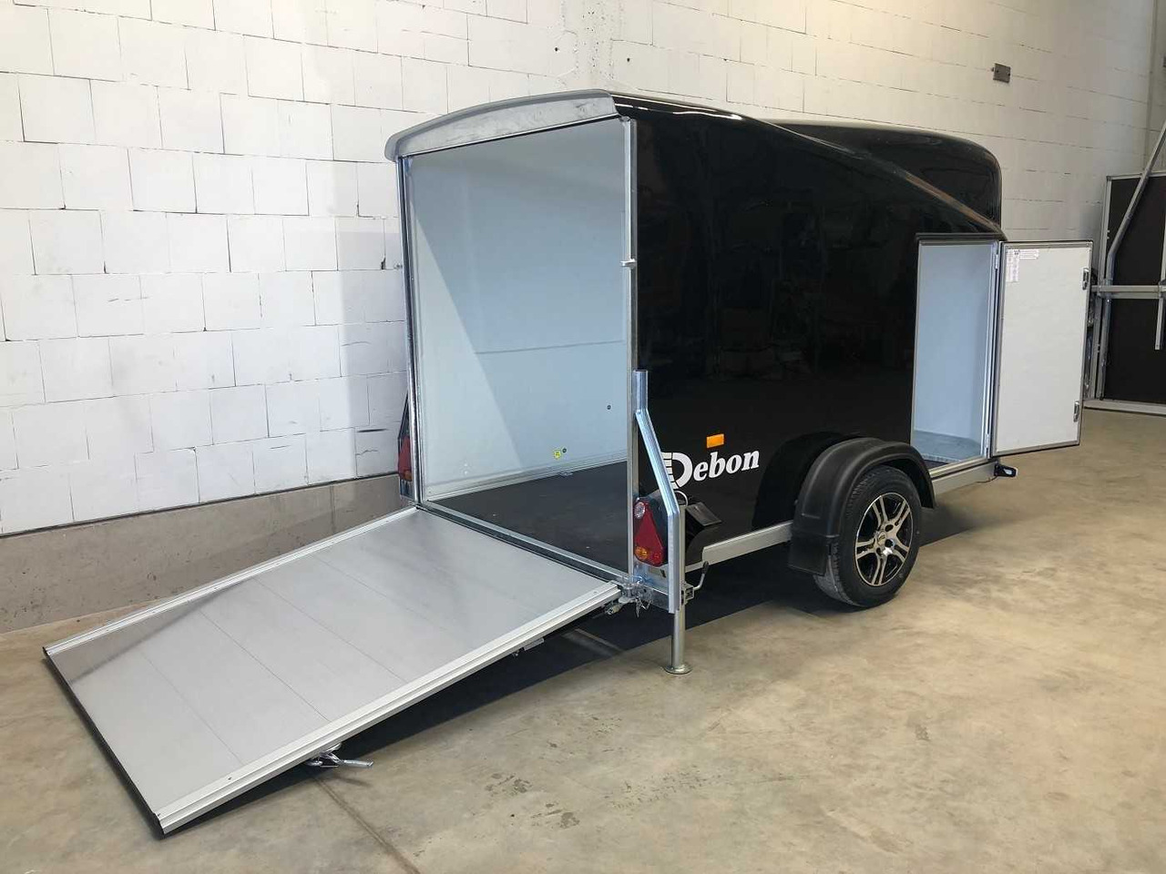 CHEVAL LIBERTE DEBON Cargo 1300.02+Tür Alu-Felgen Kofferanhänger - Затворена каросерия ремарке: снимка 5 CHEVAL LIBERTE DEBON Cargo 1300.02+Tür Alu-Felgen Kofferanhänger - Затворена каросерия ремарке: снимка 5