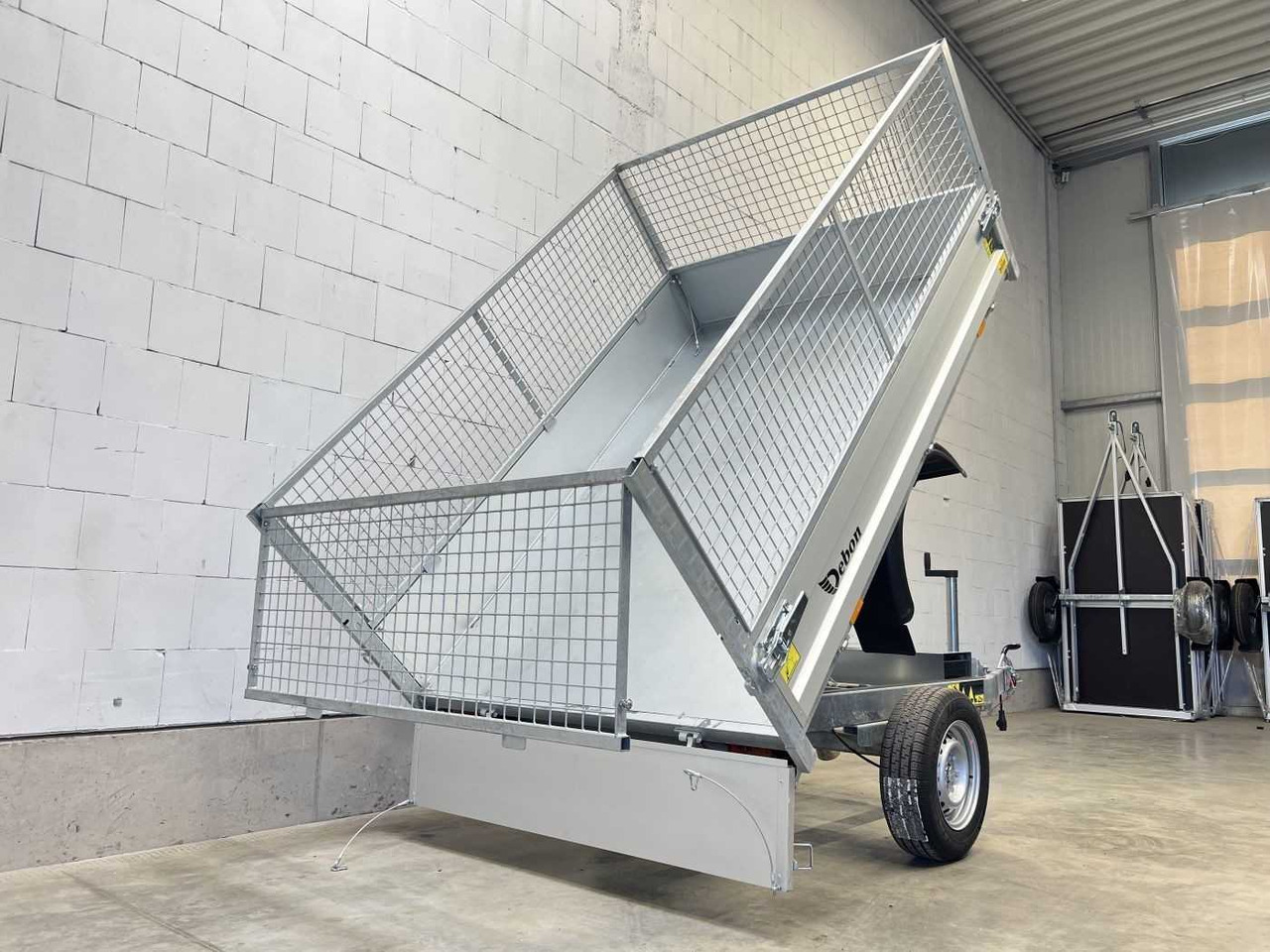 CHEVAL LIBERTE DEBON PW0E Lux 1500 Gitter Rückwärtskipper - Самосвал ремарке: снимка 3 CHEVAL LIBERTE DEBON PW0E Lux 1500 Gitter Rückwärtskipper - Самосвал ремарке: снимка 3