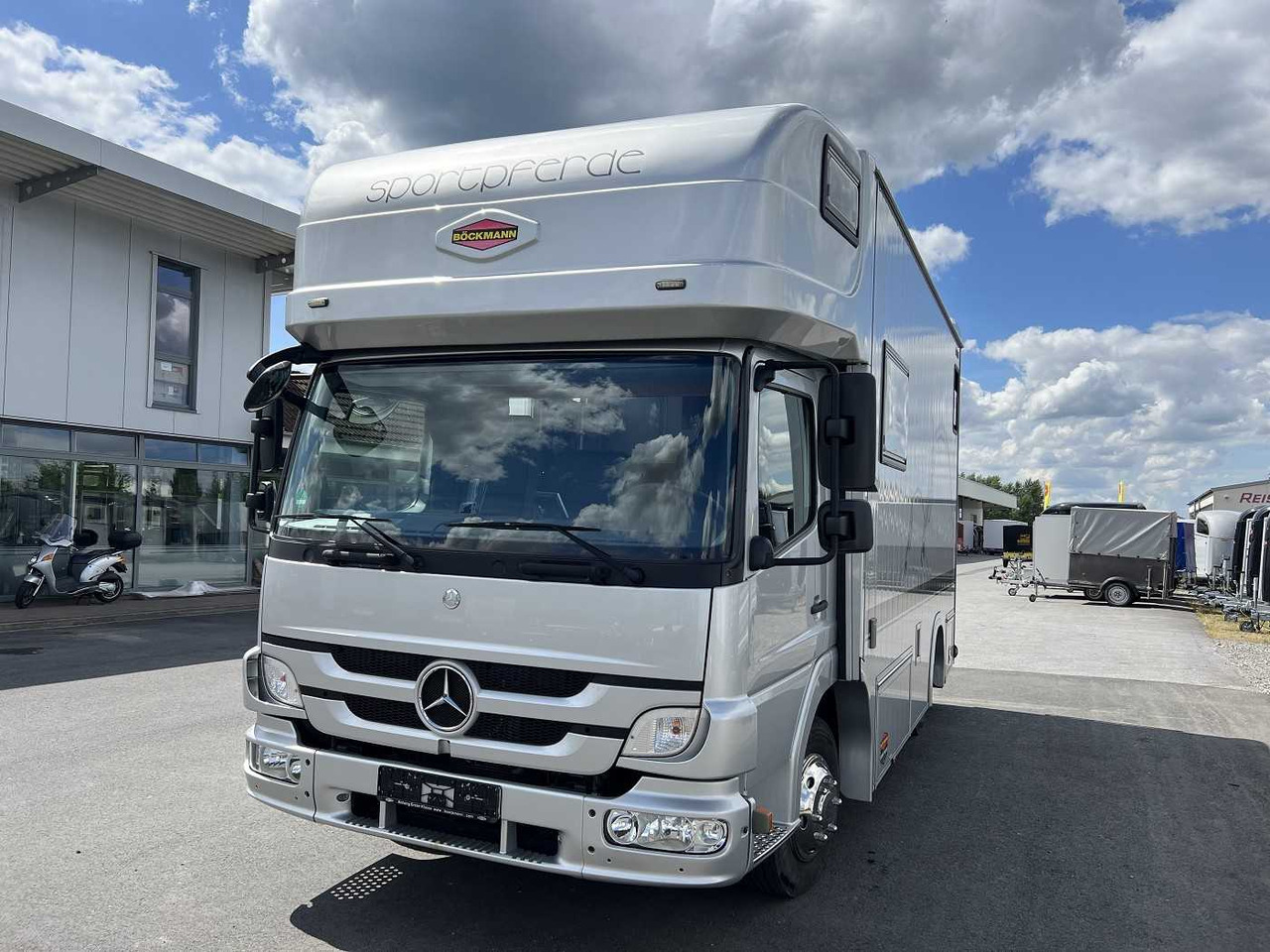 MERCEDES-BENZ Atego 918L LKW - Камион за коне: снимка 5 MERCEDES-BENZ Atego 918L LKW - Камион за коне: снимка 5