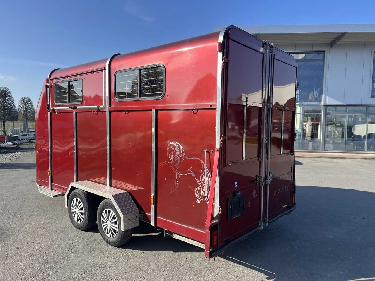 Maxivan 4 Pferdeanhänger - Ремарке за коне: снимка 4 Maxivan 4 Pferdeanhänger - Ремарке за коне: снимка 4