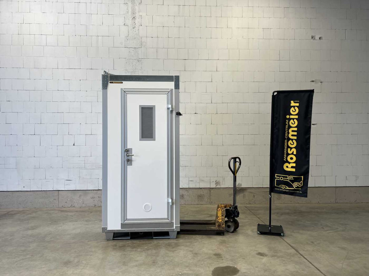 RESPO WC-Container Toilettenanhänger - Жилищен контейнер: снимка 1 RESPO WC-Container Toilettenanhänger - Жилищен контейнер: снимка 1