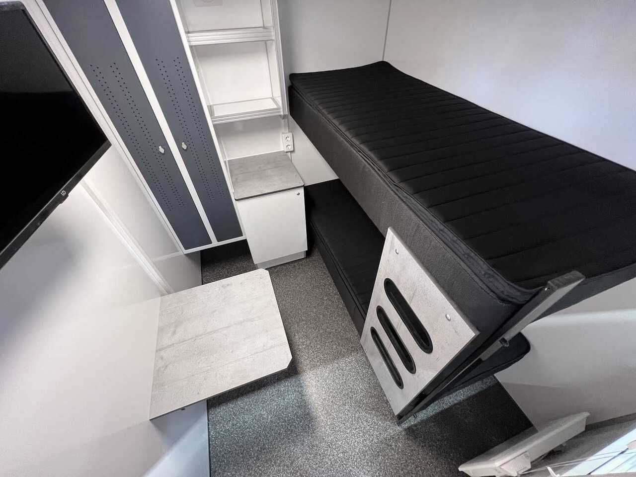 ROSEMEIER EW TA-NO Mannschaftswagen 737 Toilettenanhänger - Жилищен контейнер, Ремарке: снимка 4 ROSEMEIER EW TA-NO Mannschaftswagen 737 Toilettenanhänger - Жилищен контейнер, Ремарке: снимка 4