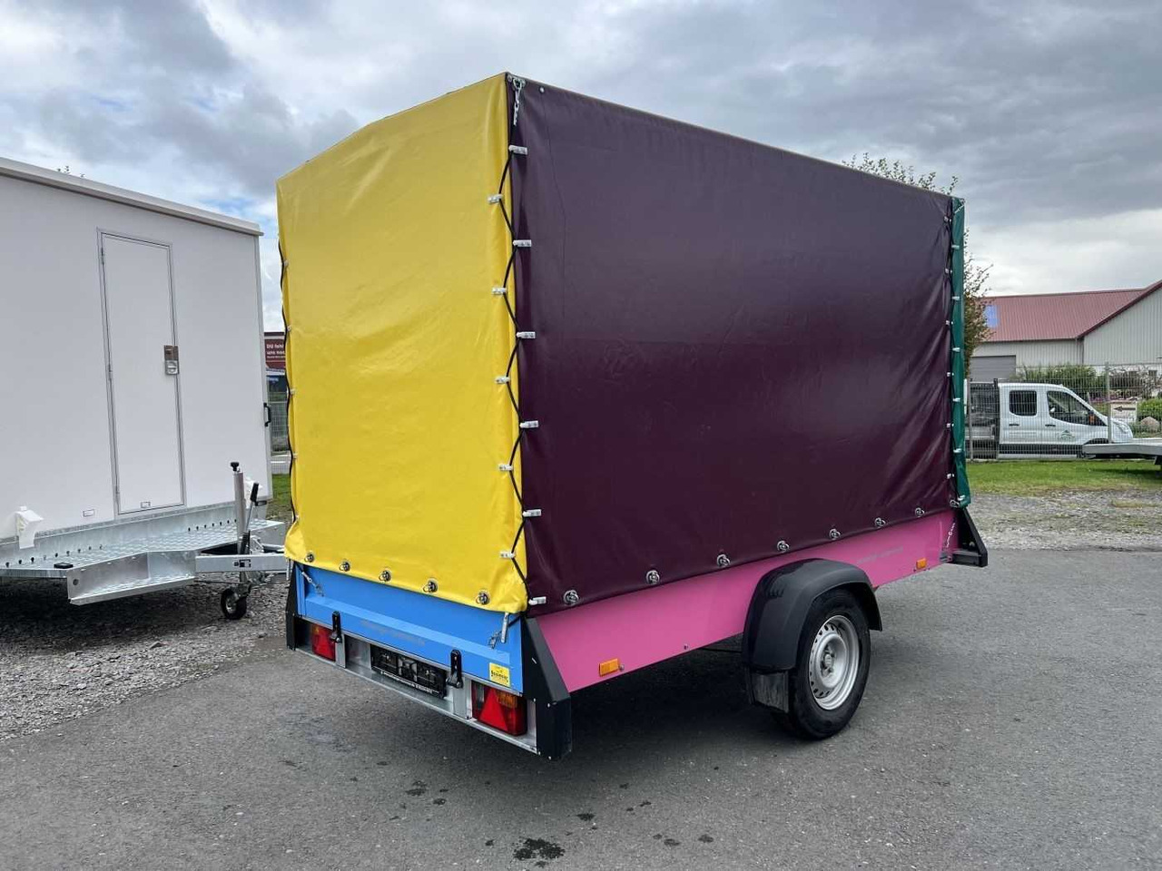 ROSEMEIER VE Spectrum C 13.30 mit Plane Kastenanhänger gebrem - Ремарке за кола: снимка 2 ROSEMEIER VE Spectrum C 13.30 mit Plane Kastenanhänger gebrem - Ремарке за кола: снимка 2