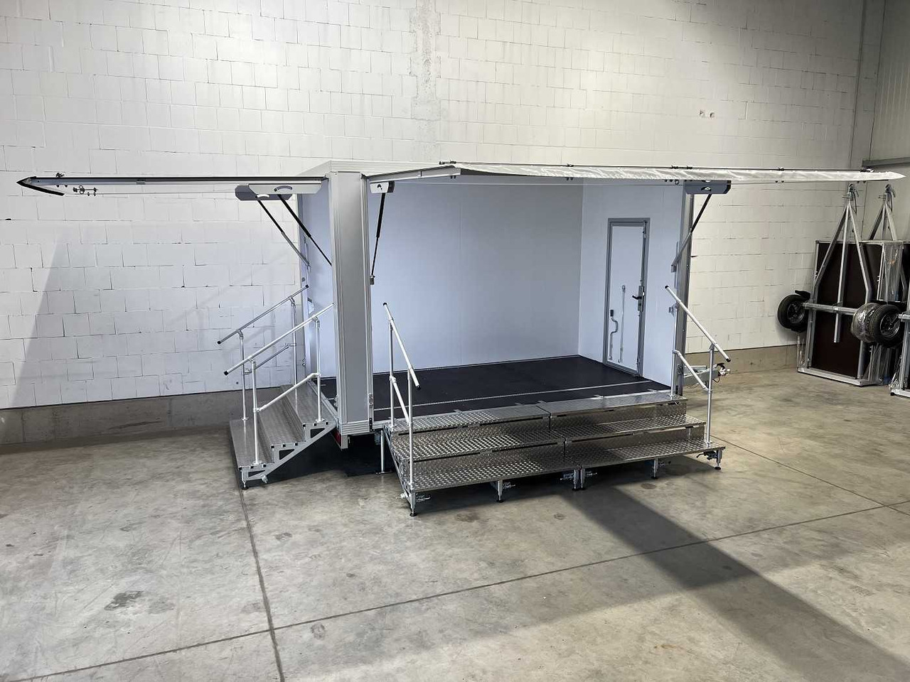 UNSINN PK 3036-10-2040 Promotion 2T Verkaufsanhänger - Ремарке: снимка 3 UNSINN PK 3036-10-2040 Promotion 2T Verkaufsanhänger - Ремарке: снимка 3