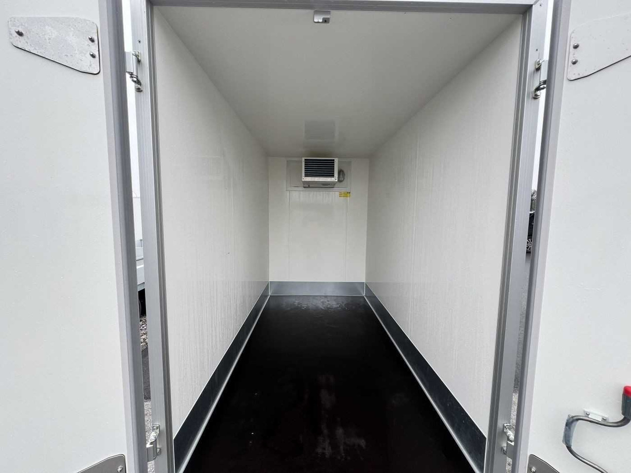 UNSINN UKT 6C 2513-13-14 Kühlanhänger - Рефрижератор ремарке: снимка 3 UNSINN UKT 6C 2513-13-14 Kühlanhänger - Рефрижератор ремарке: снимка 3