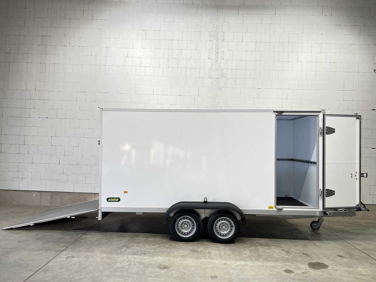 UNSINN UKU 421719-26-14 Rampe Tür Kofferanhänger - Затворена каросерия ремарке: снимка 1 UNSINN UKU 421719-26-14 Rampe Tür Kofferanhänger - Затворена каросерия ремарке: снимка 1