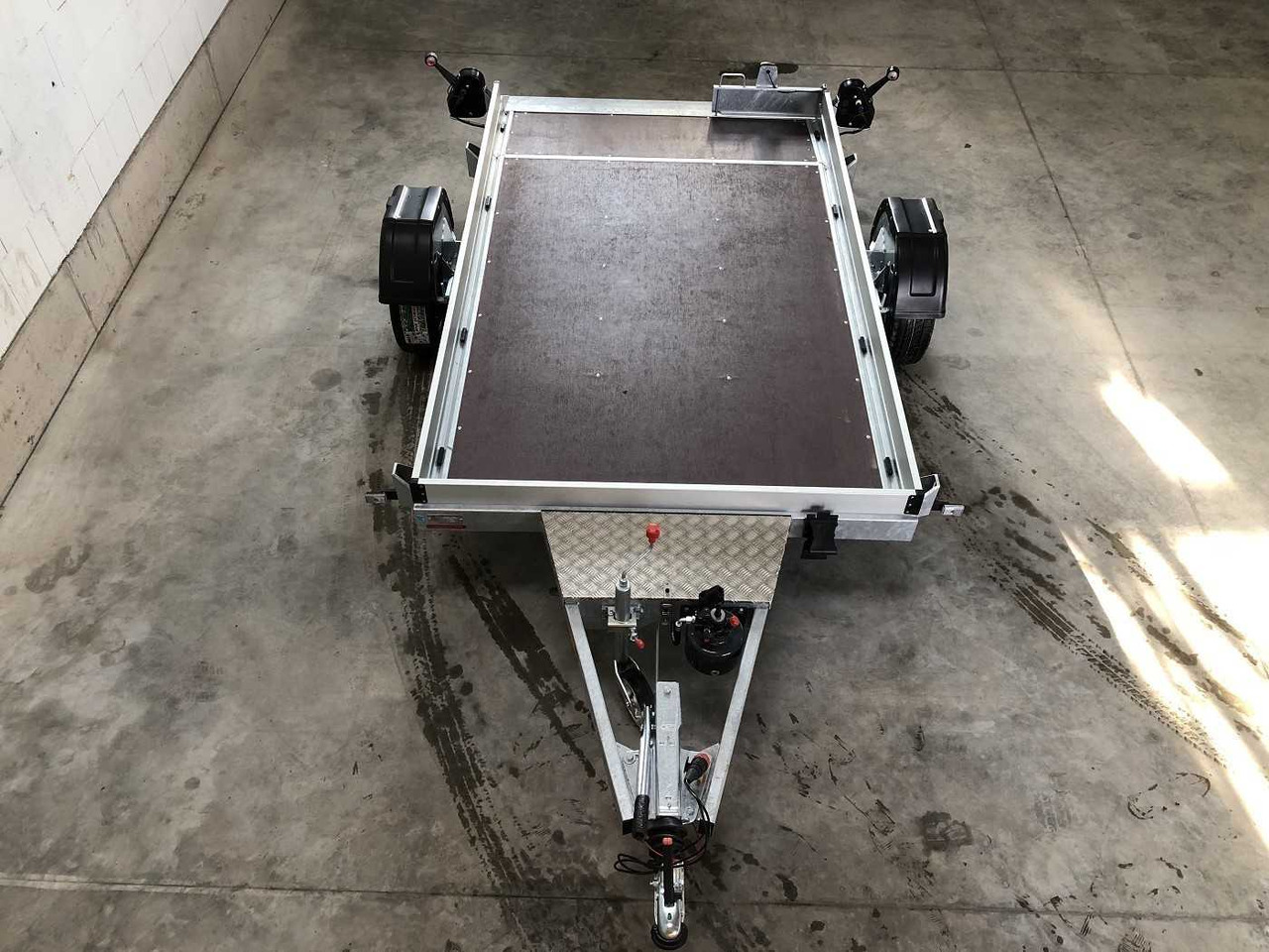 VEZEKO Husky FB 13.28 Absenker - Ремарке за мотор: снимка 2 VEZEKO Husky FB 13.28 Absenker - Ремарке за мотор: снимка 2