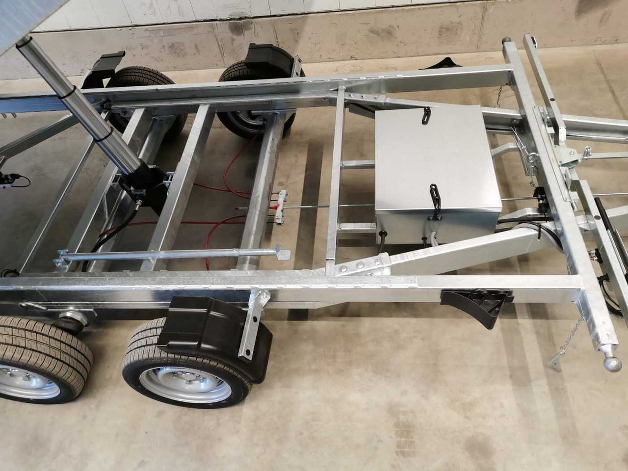 Нови Самосвал ремарке VEZEKO Juki 35.3 Multi Stahl Multidreiseitenkipper: снимка 30