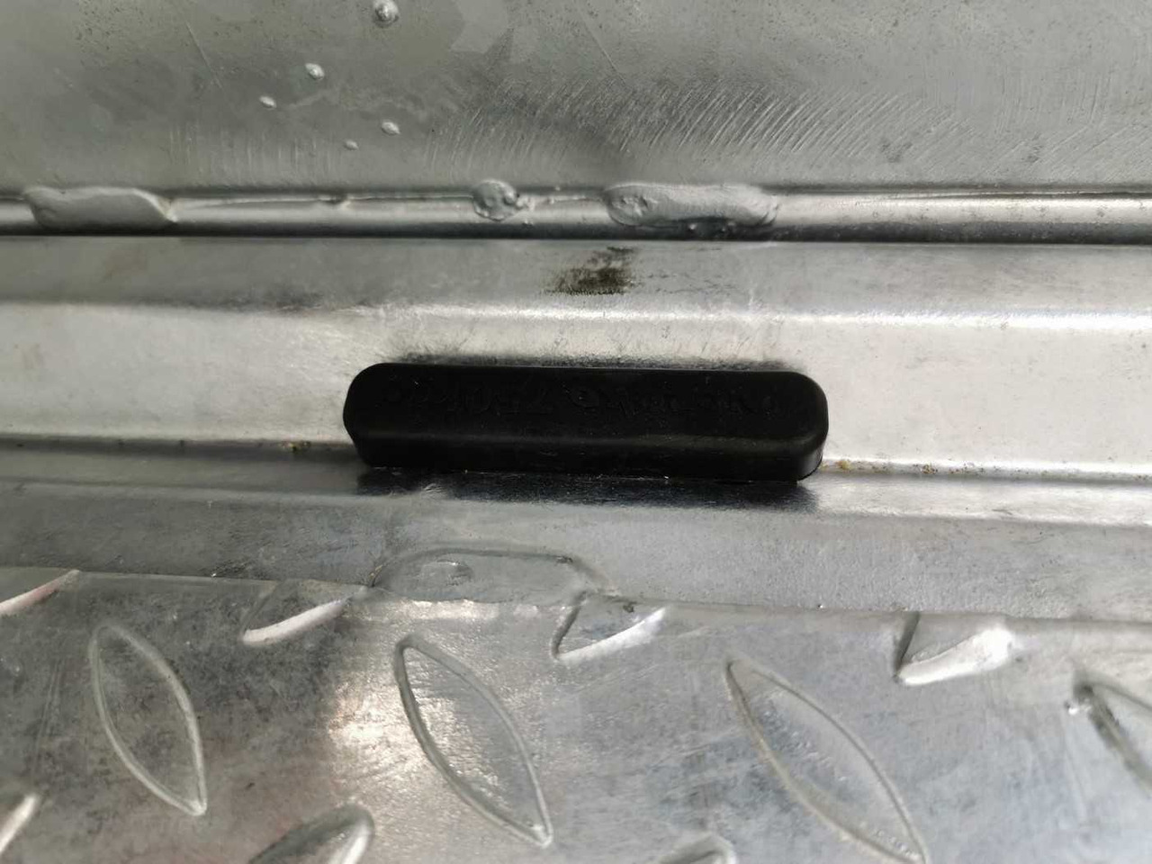 Нови Самосвал ремарке VEZEKO Juki 35.3 Multi Stahl Multidreiseitenkipper: снимка 26