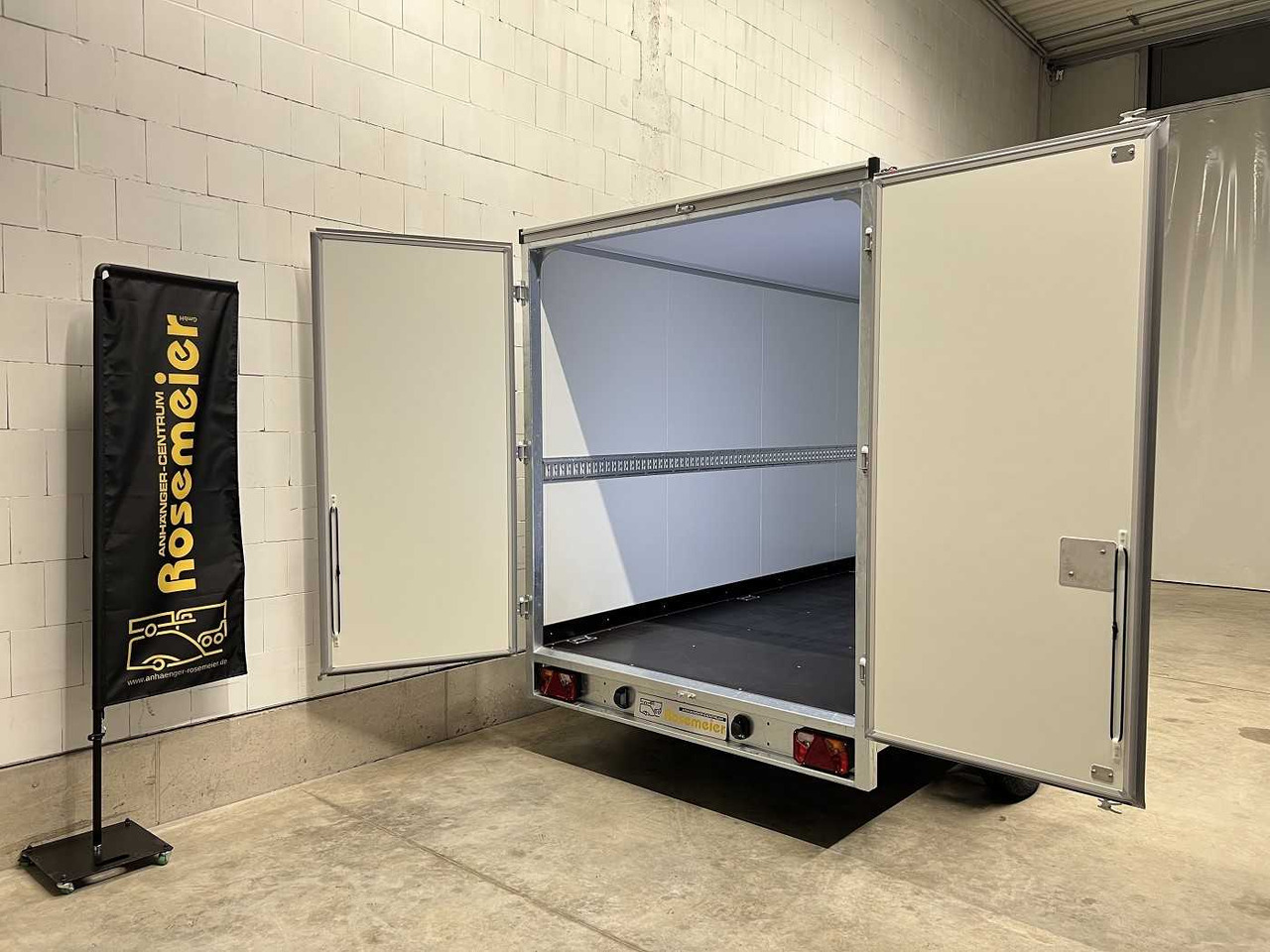 VEZEKO TK C 27.35 Kofferanhänger - Затворена каросерия ремарке: снимка 5 VEZEKO TK C 27.35 Kofferanhänger - Затворена каросерия ремарке: снимка 5