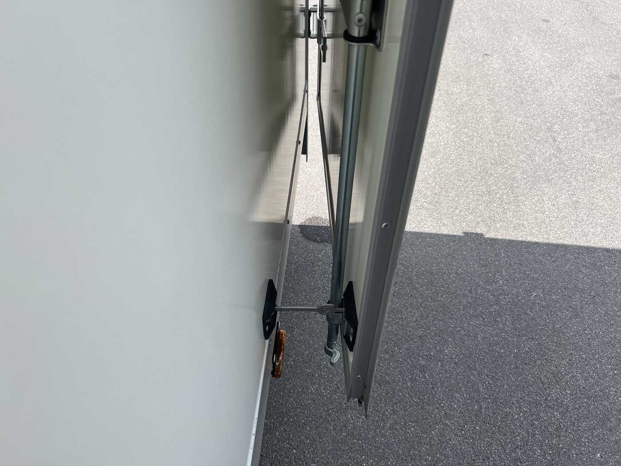 Нови Затворена каросерия ремарке WM MEYER AZ 2760/200 S40 Kofferanhänger: снимка 12