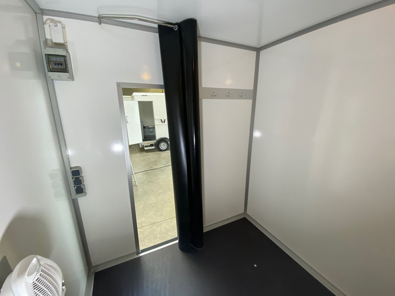 WM MEYER BW 1537/206 Speed Bauwagen - Жилищен контейнер, Ремарке: снимка 4 WM MEYER BW 1537/206 Speed Bauwagen - Жилищен контейнер, Ремарке: снимка 4