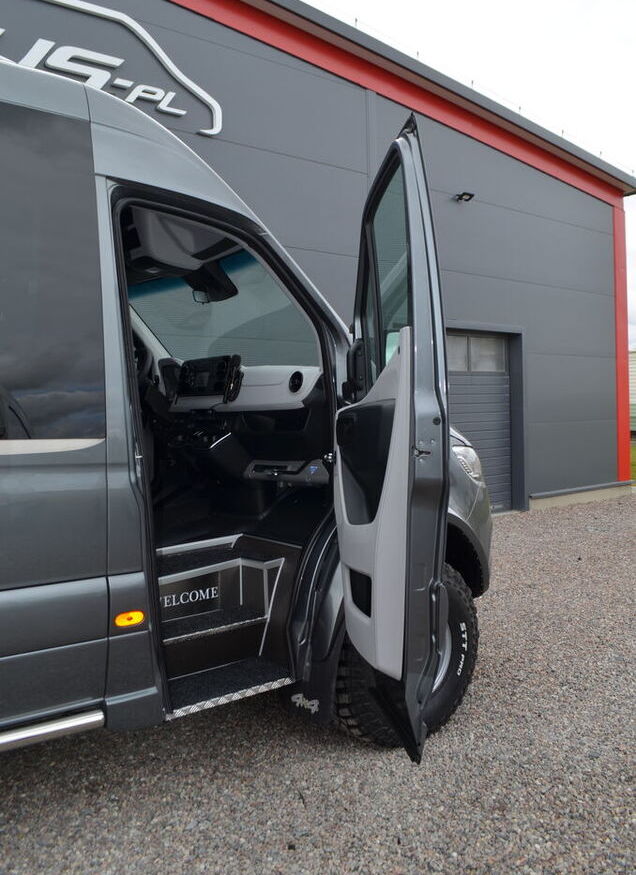 Нови Микробус, Пътнически бус MERCEDES-BENZ Sprinter 519 4x4 high and low drive: снимка 10