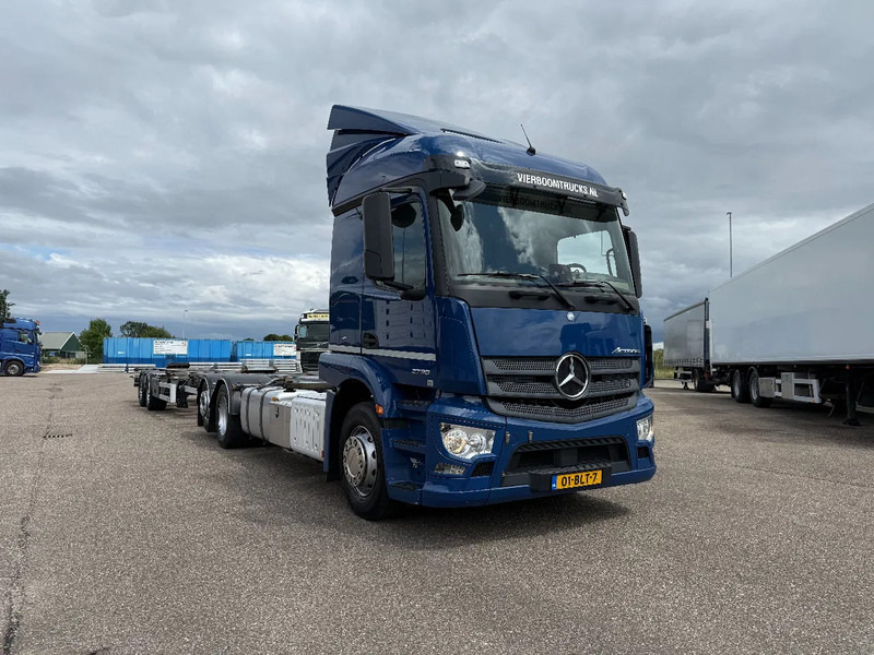 Mercedes-Benz Actros Actros 2736 6X2 BDF Komplett mit 2016 BDF Anhanger Top Zustand - Контейнеровоз/ Сменна каросерия камион: снимка 1 Mercedes-Benz Actros Actros 2736 6X2 BDF Komplett mit 2016 BDF Anhanger Top Zustand - Контейнеровоз/ Сменна каросерия камион: снимка 1