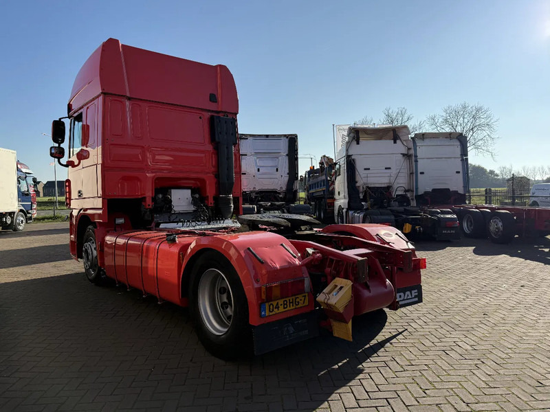 DAF XF 105.460 XF105-460 4X2 SUPERSPCECAB RETARDER - Влекач: снимка 3 DAF XF 105.460 XF105-460 4X2 SUPERSPCECAB RETARDER - Влекач: снимка 3