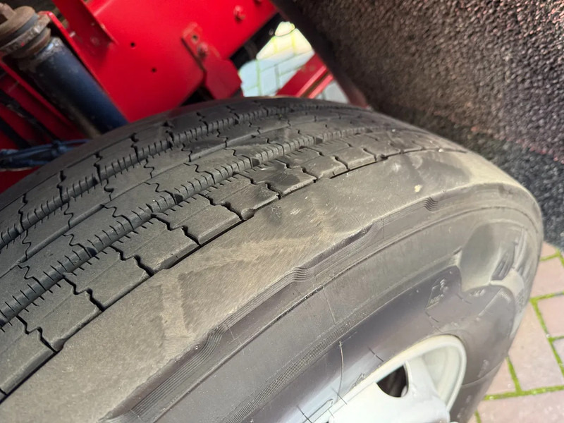DAF XF 105.460 XF105-460 4X2 SUPERSPCECAB RETARDER - Влекач: снимка 5 DAF XF 105.460 XF105-460 4X2 SUPERSPCECAB RETARDER - Влекач: снимка 5