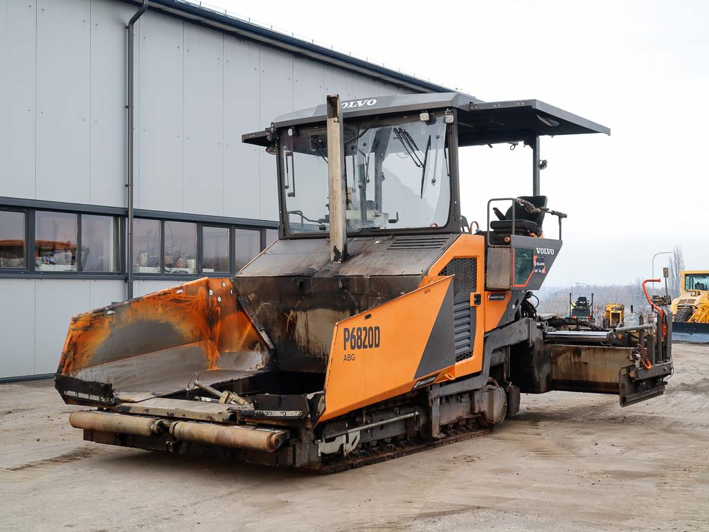 VOLVO ABG P6820D - Асфалтополагач: снимка 2 VOLVO ABG P6820D - Асфалтополагач: снимка 2