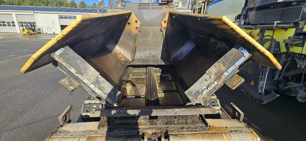 VOLVO ABG P7820C - Асфалтополагач: снимка 2 VOLVO ABG P7820C - Асфалтополагач: снимка 2