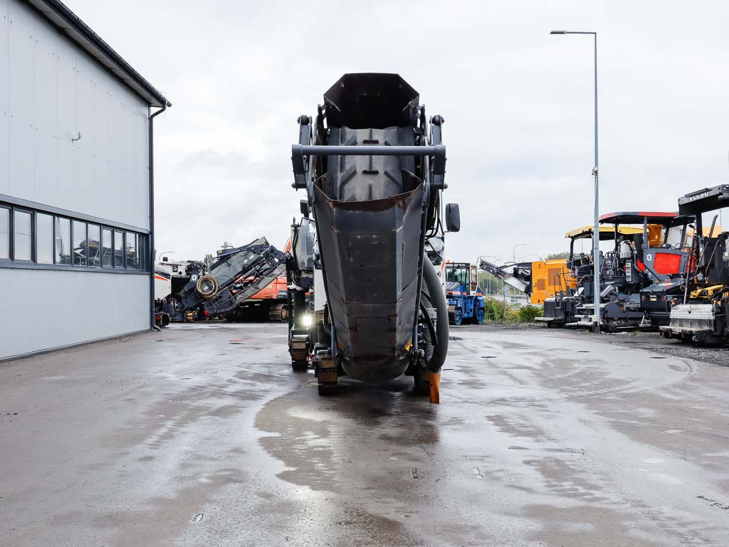 WIRTGEN W100CFi - Пътна фреза: снимка 3 WIRTGEN W100CFi - Пътна фреза: снимка 3