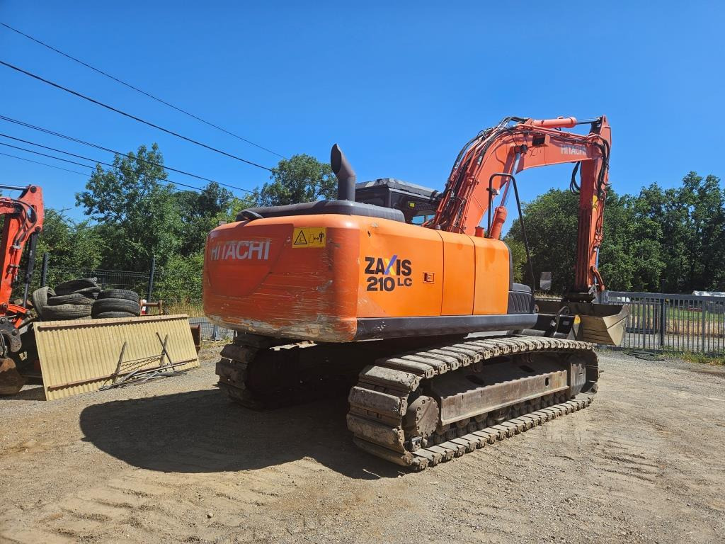 HITACHI ZX 210 LC - Верижен багер: снимка 2 HITACHI ZX 210 LC - Верижен багер: снимка 2