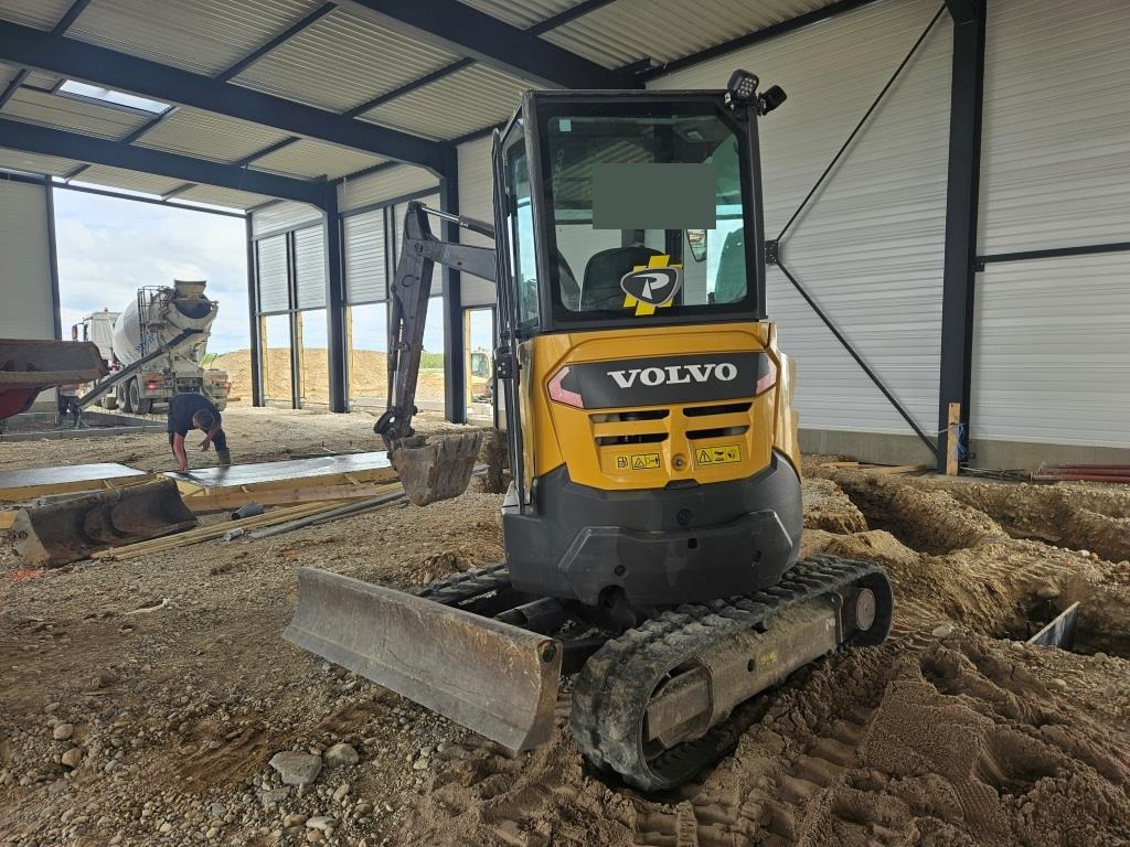 VOLVO ECR 25 D - Мини багер: снимка 4 VOLVO ECR 25 D - Мини багер: снимка 4
