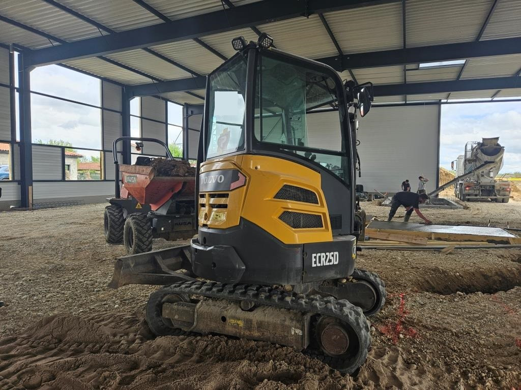 VOLVO ECR 25 D - Мини багер: снимка 5 VOLVO ECR 25 D - Мини багер: снимка 5