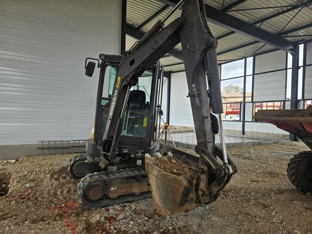 VOLVO ECR 25 D - Мини багер: снимка 3 VOLVO ECR 25 D - Мини багер: снимка 3