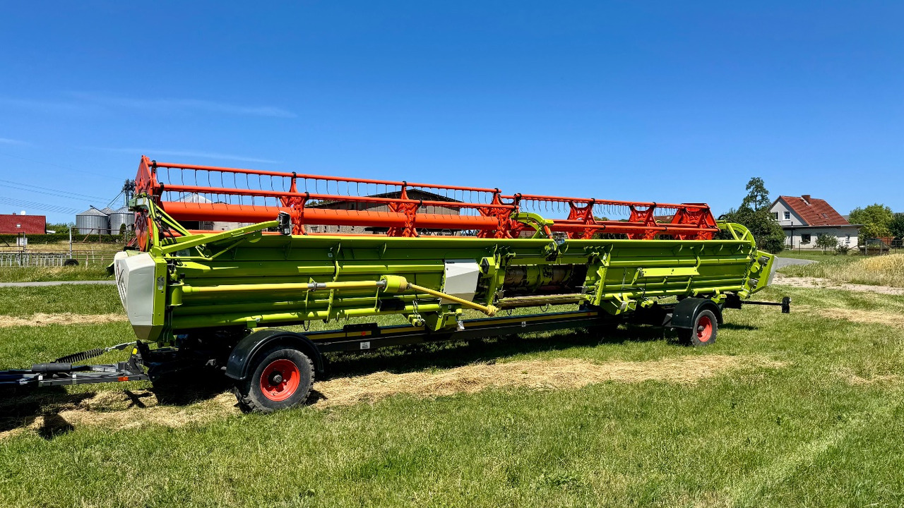 CLAAS Lexion 6900 TerraTrac 890 full Options - Зърнокомбайн: снимка 4 CLAAS Lexion 6900 TerraTrac 890 full Options - Зърнокомбайн: снимка 4
