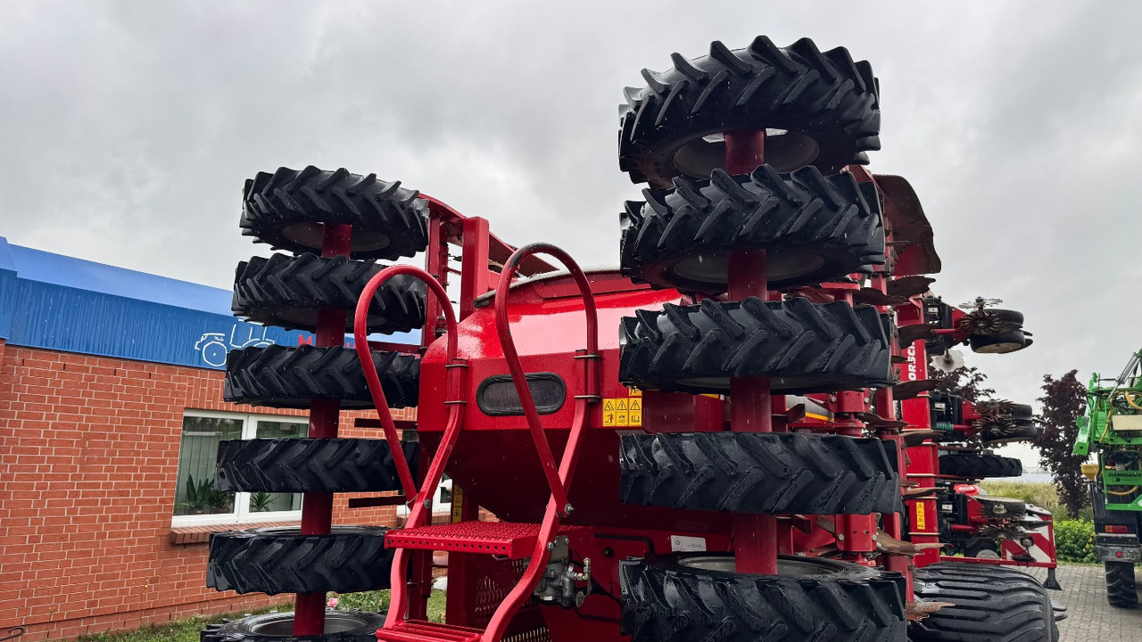 Лизинг на Horsch Pronto 6AS mit Säschiene Maistro 8RC Horsch Pronto 6AS mit Säschiene Maistro 8RC: снимка 9