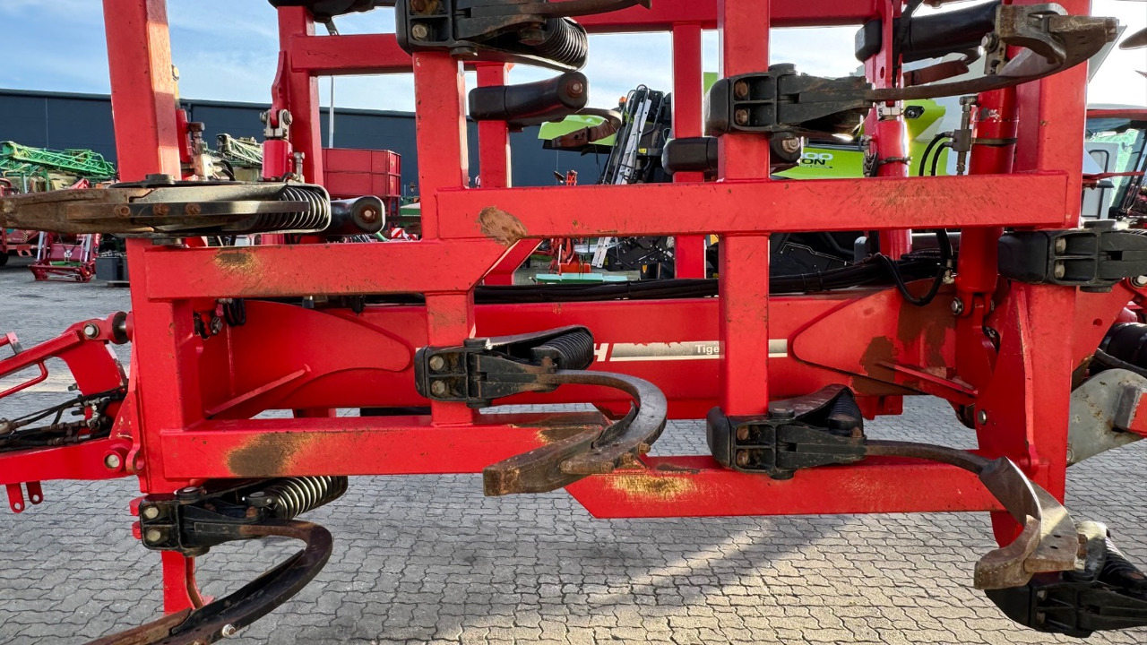 Horsch Tiger 8AS Reifenpacker TopRing - Култиватор: снимка 5 Horsch Tiger 8AS Reifenpacker TopRing - Култиватор: снимка 5