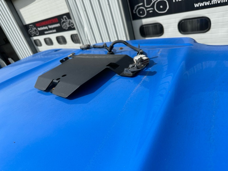 New Holland T7.190 PC - Трактор: снимка 3 New Holland T7.190 PC - Трактор: снимка 3