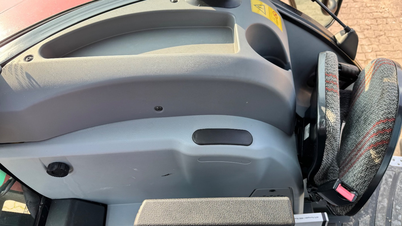 Steyr 4095 Kompakt Ecotech - Трактор: снимка 4 Steyr 4095 Kompakt Ecotech - Трактор: снимка 4