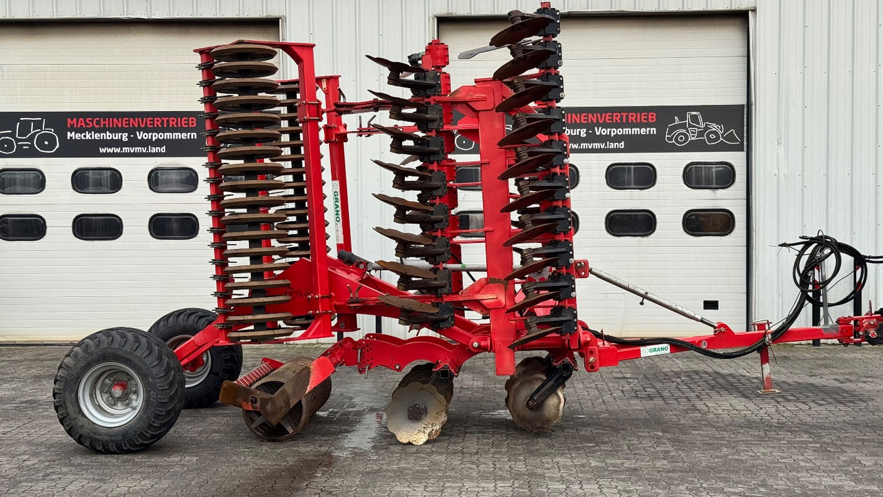 Top Agro SHARK 6.0 GRANO-SYSTEM Hydr. 6,0m - Дискова брана: снимка 1 Top Agro SHARK 6.0 GRANO-SYSTEM Hydr. 6,0m - Дискова брана: снимка 1