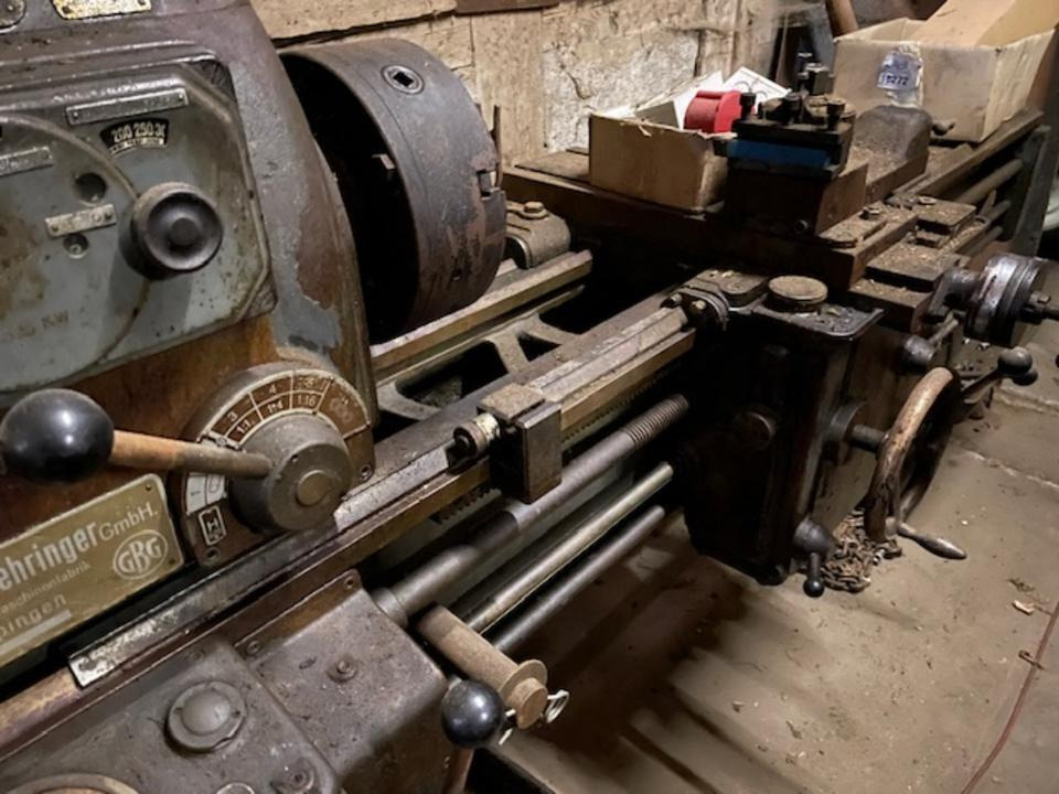 Drehmaschine VDF Boehringer L&Z Drehbank + Zubehör - Металообработваща машина: снимка 2 Drehmaschine VDF Boehringer L&Z Drehbank + Zubehör - Металообработваща машина: снимка 2