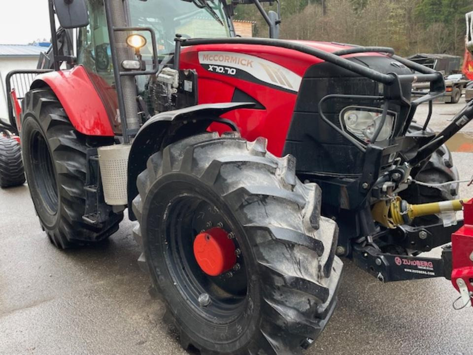 Forst-Traktor MC Cormick X70.70 - Горски трактор: снимка 2 Forst-Traktor MC Cormick X70.70 - Горски трактор: снимка 2